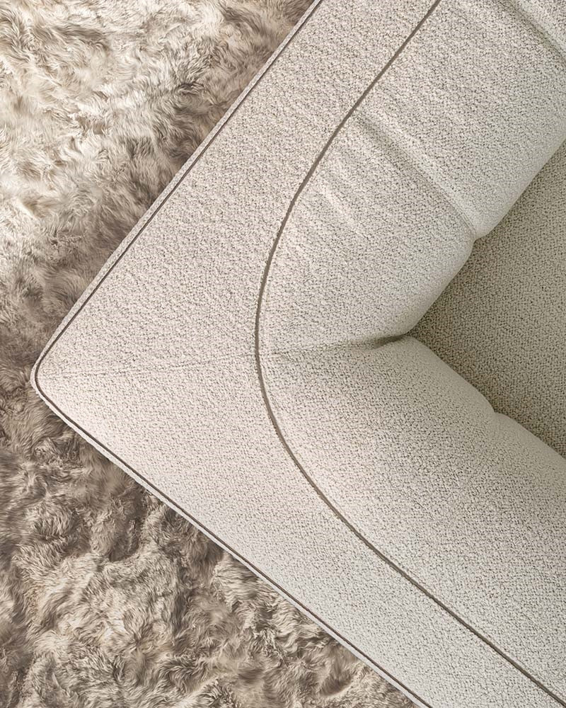 Central axis sofa