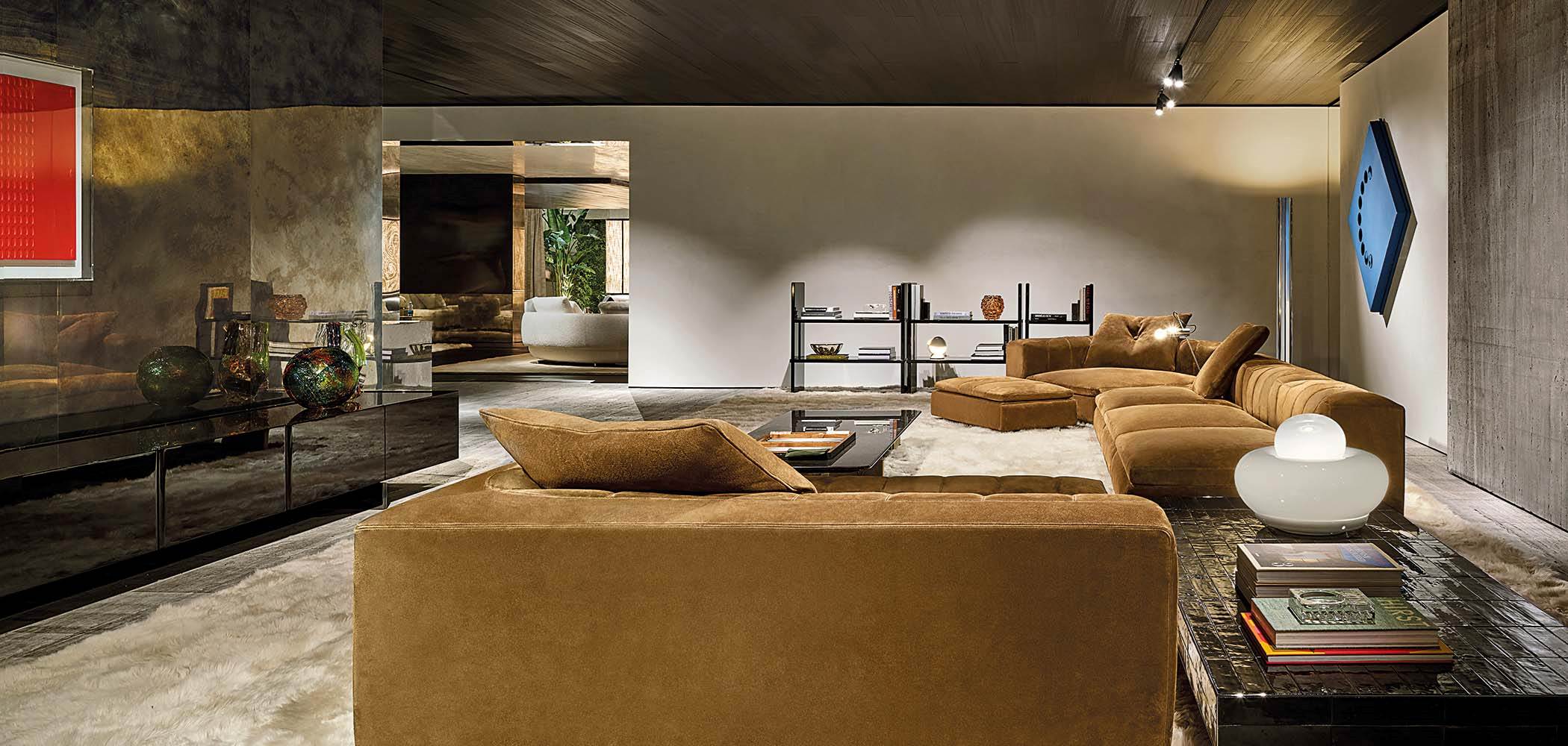 Central axis sofa
