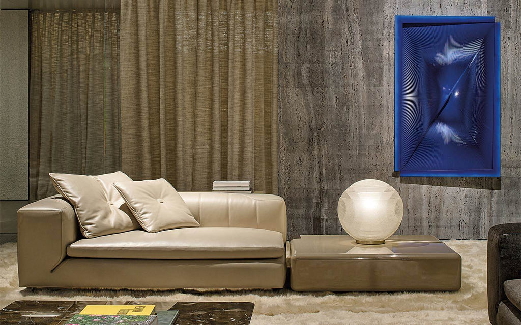 Central axis sofa